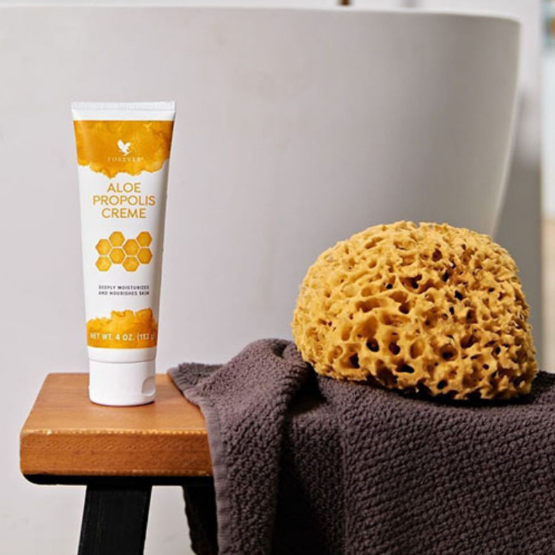 کرم مرطوب کننده فوراور لیوینگ پروداکتس مدل آلوئه پروپولیس مناسب انواع پوست حجم 113 میلی لیتر - Image 8